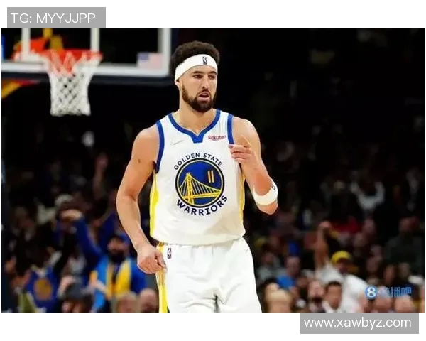 克莱女友晒拉布布穿球衣秀恩爱引发网友热议与羡慕 克莱女友晒拉布布穿球衣秀恩爱引发网友热议与羡慕