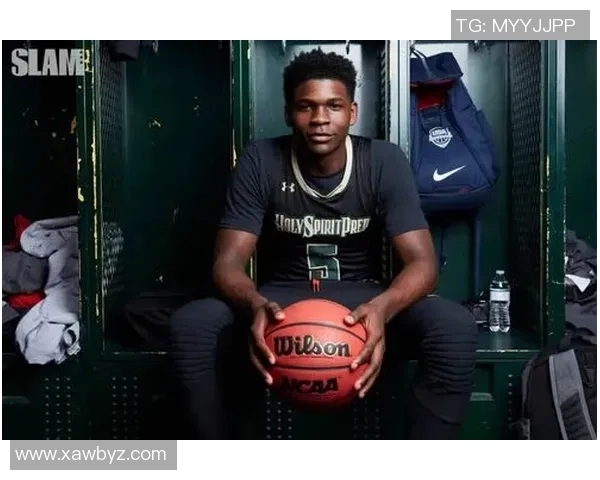 爱德华兹荣膺SLAM杂志封面人物再创辉煌第三次当选引发热议