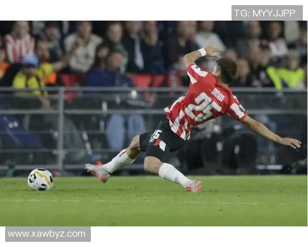 埃因霍温冬窗瞄准日本国脚佐野航大应对威尔曼离队挑战