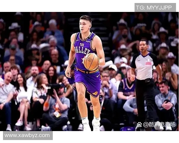 阿伦表现出色11投5中三分球命中率高达50贡献13分并有2篮板2助攻1抢断1盖帽 阿伦表现出色11投5中三分球命中率高达50贡献13分并有2篮板2助攻1抢断1盖帽