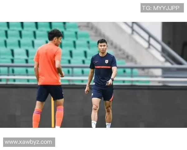 古利特认为齐尔克泽加盟米兰更合适曼联选择是错误决策