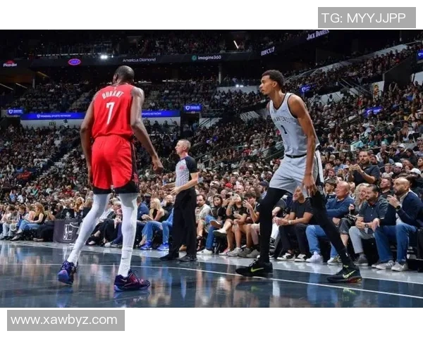 火箭进攻篮板占优却二次得分乏力马刺反击高效展现实力