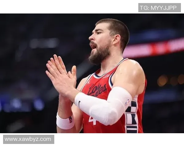 篮网灵活防守策略让祖巴茨陷入困境无限换防战术显成效 篮网灵活防守策略让祖巴茨陷入困境无限换防战术显成效