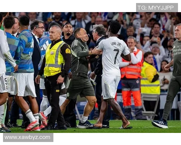 迷你罗替补登场上演U16国家队首秀父子同台的时刻即将到来